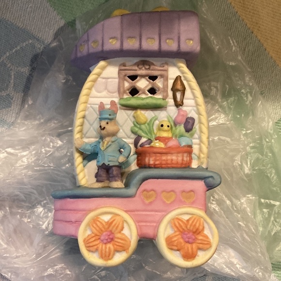 🌸NIB MIDWESTERN Home Products Porcelain Easter Train Set - Picture 7 of 13
